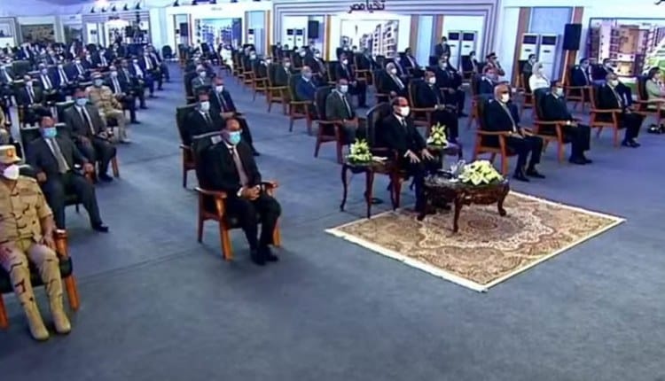 الرئيس السيسي يتوجه بالشكر للمساهمين في إطلاق قافلة "أبواب الخير"