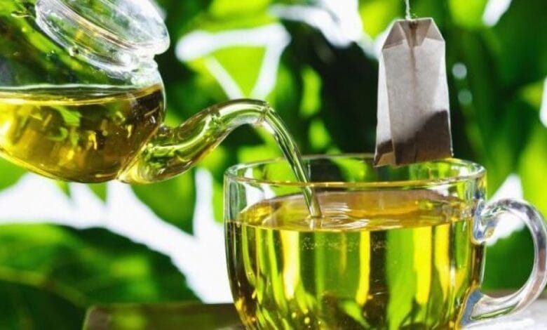 ابتعد عنه فورًا.. 7 أضرار صحية خطيرة يسببها الشاي الأخضر