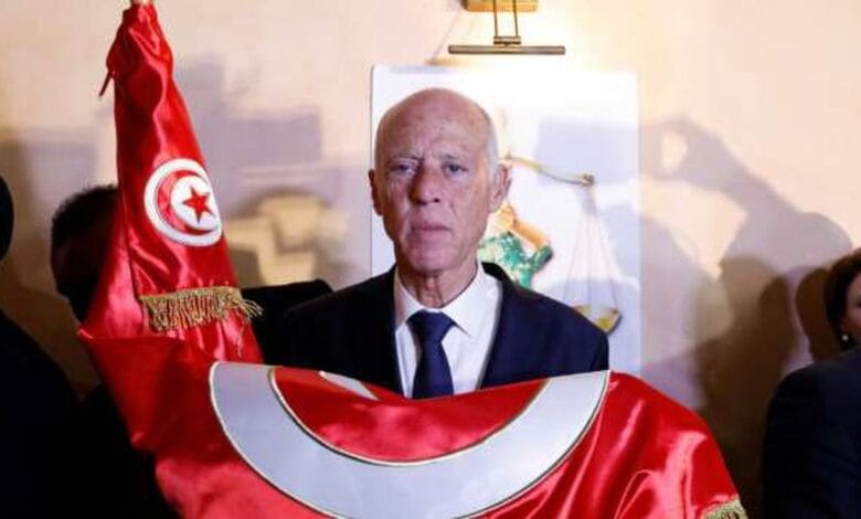 بعد تشكيل الحكومة.. الرئيس التونسي: نخوض معركة تحرير وطني