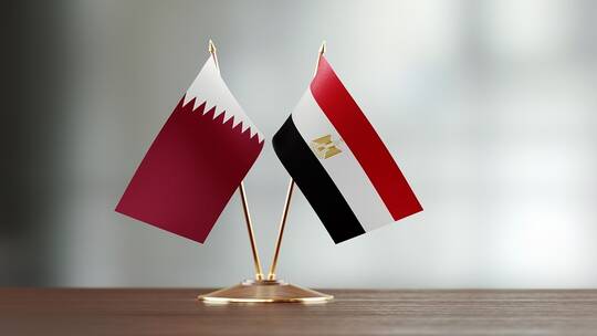 مصر وقطر تبحثان جهود وقف إطلاق النار في غزة وتحقيق المصالحة الفلسطينية