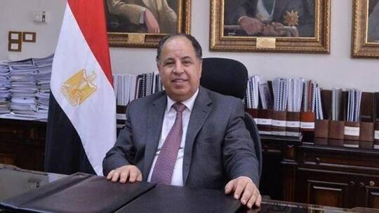 وزير سابق: بلادنا قد تحقق صادرات بنحو 100 مليار دولار
