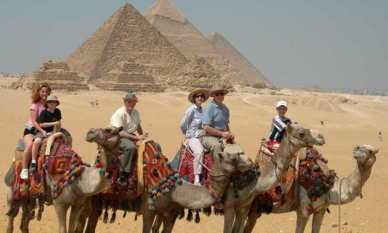 تراجع أعداد السياح عن العام الماضي