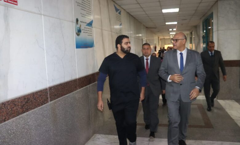 محافظ القليوبية يطمئن علي مصابي حادث كسر ماسورة بخط انابيب الغاز بالخانكة