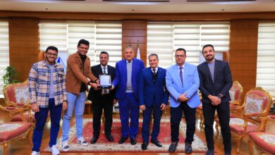 رئيس جامعة كفر الشيخ يكرم الدفعة السابعة من خريجي كلية الطب البشري