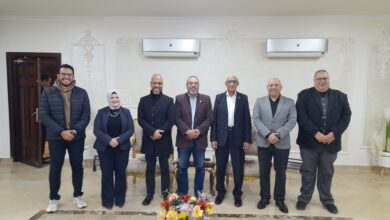 محافظ شمال سيناء يستقبل وفد من بنك الطعام