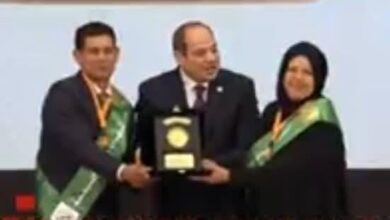 الرئيس يكرم أسر الشهداء تقديرًا لتضحياتهم الوطنية