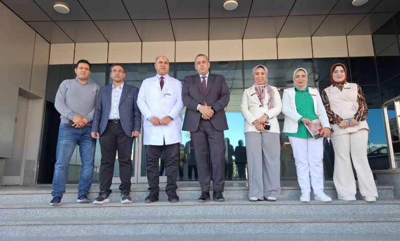 وكيل صحة كفر الشيخ في جولات مكوكية بمركز جراحة الأورام