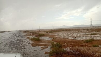 سقوط أمطار وجريان سيول بمركز الحسنة في وسط سيناء