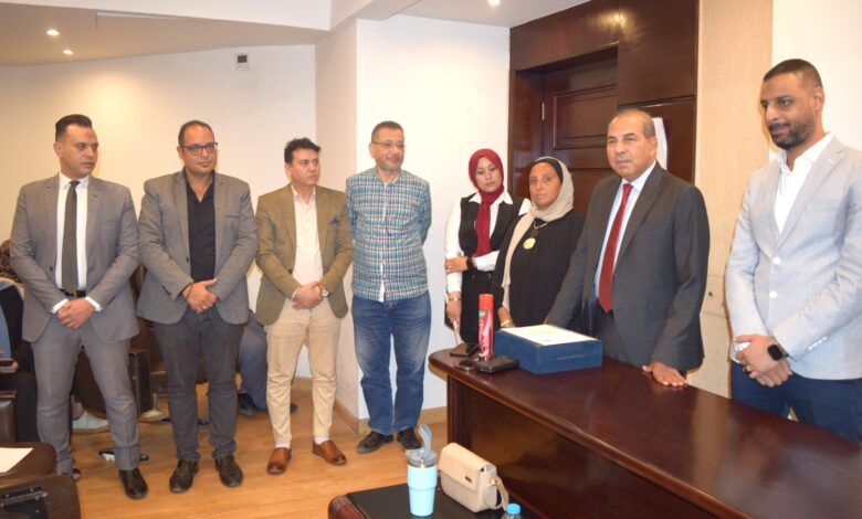 غرفة القاهرة تنتهي من برنامج لإعداد جيل جديد من طلبة الجامعات للتصدير