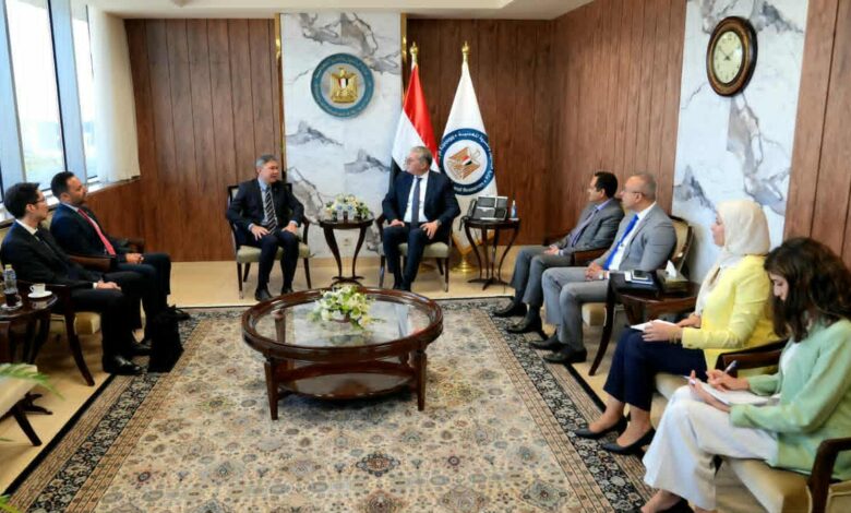 وزير البترول يبحث مع بتروناس الماليزية تعزيز الشراكة الإستراتيجية في مجال الغاز الطبيعي