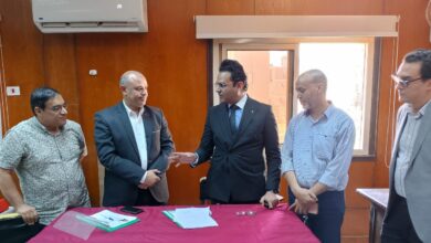 "دويدار" يتابع أعمال لجنة الكشف الطبي للمتقدمين لعضوية مجلس النواب بسوهاج