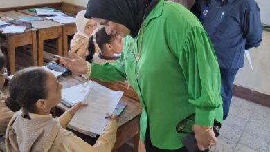 مدير تعليم مطروح تتابع تنفيذ برنامج "تنمية مهارات اللغة العربية"