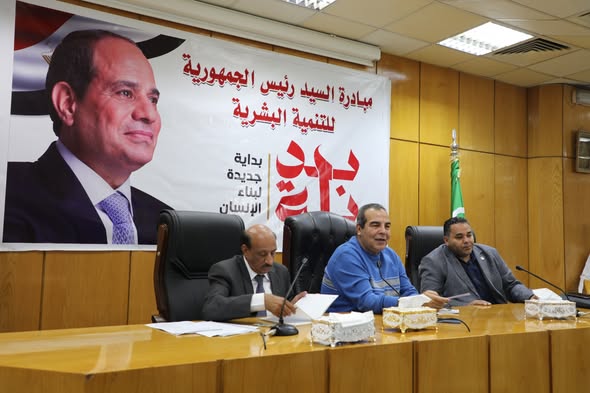 محافظ المنيا يوجّه بتعزيز قيم وممارسات المواطنة