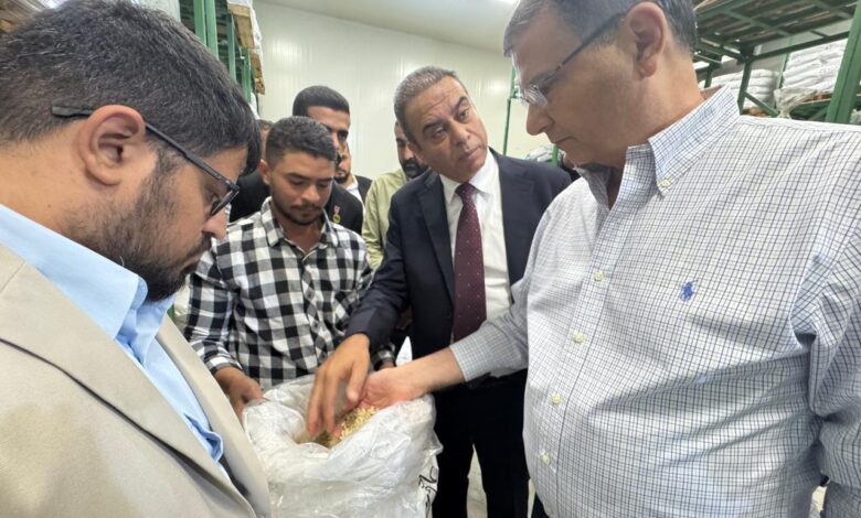 وزير الزراعة يتفقد كبرى شركات إنتاج التقاوي