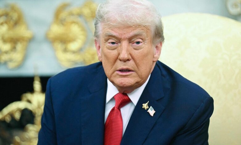 ترامب يعيد ترتيب السلك الدبلوماسي ويستبعد نحو 30 سفيرًا أمريكيًا من مناصبهم