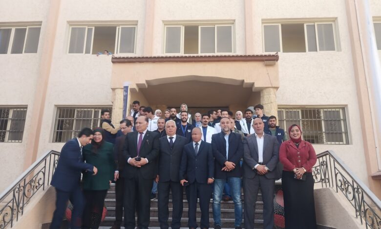 قافلة طبية من جامعة سيناء تصل الحسنة لتقديم خدمات علاجية مجانية للأهالي