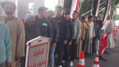 اقبال كبير على لجنة مدرسة الحميدات بالدائرة الأولى بقنا