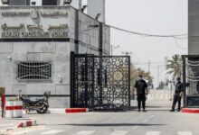 إسرائيل توافق على فتح معبر رفح بشكل محدود لعبور الأفراد فقط