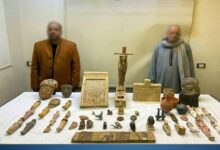 ضبط شخصين بالمنيا بحوزتهما 53 قطعة أثرية بقصد الاتجار