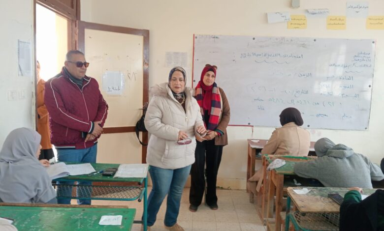 وكيل تعليم مطروح : الهدوء والانضباط يسود لجان الامتحانات بأرجاء المحافظة