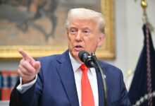 ترامب يدعو لتمرير قانون الإنفاق فورًا ويكشف عن اتفاق تجاري مع الهند