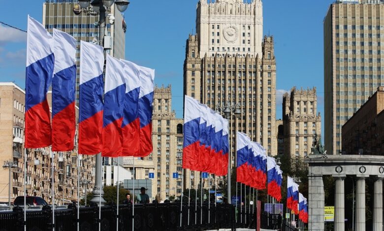 روسيا تعلن استعدادها لمناقشة إدارة خارجية مؤقتة لأوكرانيا برعاية أممية