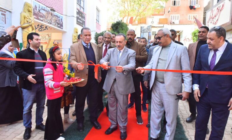 محافظ أسيوط يفتتح معرض إعادة تدوير الأخشاب بمدرسة أبوتيج الإعدادية المهنية