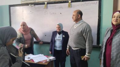 مدير عام حدائق القبة التعليمية تتابع انتظام الدراسة بمدرسة مصر للتأمين