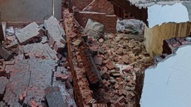 إزالة فورية لبناء مخالف بتقسيم المطار في الكوثر بالغردقة