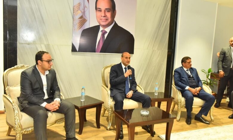  محافظ أسيوط: المواطن في صدارة الأولويات ومتابعة يومية والعمل بروح الفريق