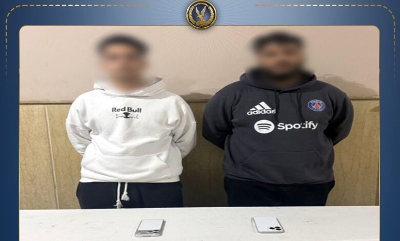 ضبط طالبين بكفر الشيخ لاتهامهما بالنصب الإلكتروني على المواطنين عبر مواقع التواصل