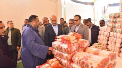 محافظ أسيوط يتفقد معرض "أهلاً رمضان" بأبوتيج