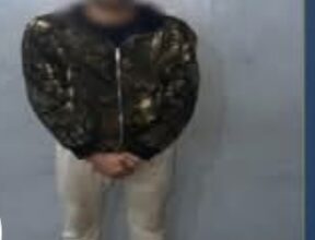 ضبط عاطل هدد سيدة وأولادها بسلاح أبيض واقتحم منزلها بالدقهلية