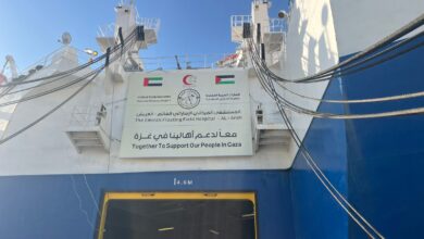 استقبال 7 مصابين فلسطينيين على متن السفينة الإماراتية بميناء العريش