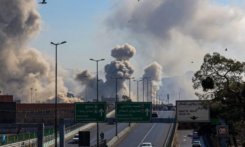 مقتل 30 شخصًا في قصف إسرائيلي أمريكي على فندق في قزوين الإيرانية