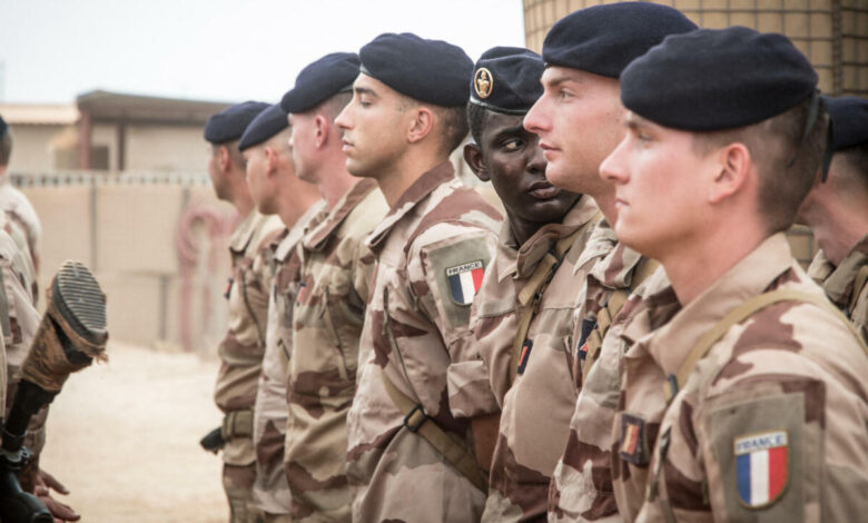 الجيش الفرنسي: نقل الجنود المصابين في العراق إلى مركز طبي بعد هجوم بمسيرة على أربيل