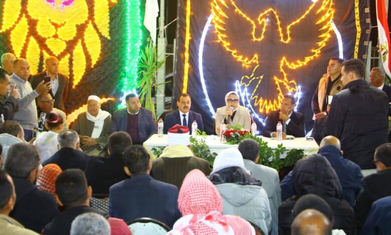 محافظ الوادي الجديد تعقد لقاء جماهيري مع المواطنين بمركز بلاط