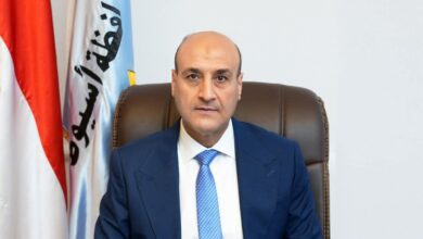 حريق ميدان المحطة يشعل تحركًا عاجلًا.. محافظ أسيوط يشكل لجنة لمراجعة تراخيص المحلات والإعلانات