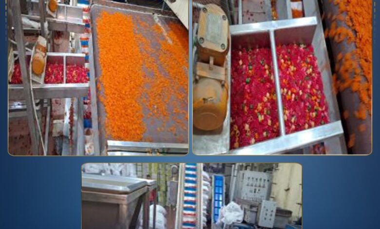 ضبط مصنع مقرمشات غير مرخص بأكتوبر بحوزته أكثر من 26 طن مواد غذائية مجهولة المصدر