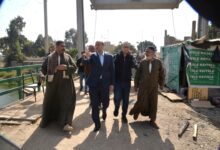 محافظ أسيوط يتابع تنفيذ كوبري الحواتكة ويوجه بالإسراع في الانتهاء منه