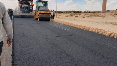 الوادي الجديد تواصل تطوير الطرق الداخلية والتحسين الحضاري بمركزي الداخلة والخارجة