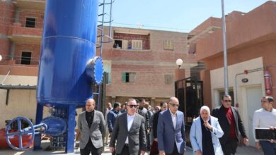 محافظ المنيا يتفقد محطة رفع صرف صحي الروضة. 