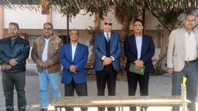 مدير تعليم البحر الأحمر يشارك طلاب “محمد فريد الإعدادية” طابور الصباح