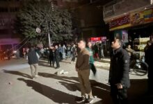 نائب المحافظ يتابع حادث انهيار حائط ببرج تحت الانشاء بحي وسط وتضرر 3 سيارات