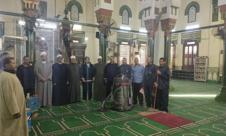 محافظ أسيوط: تجهيز 169 ساحة و2677 مسجدًا لصلاة عيد الفطر