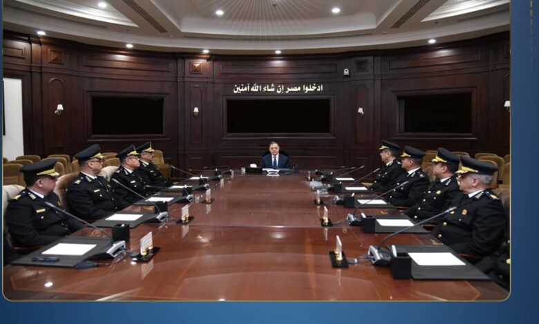 وزير الداخلية يوجه بتكثيف التأمين خلال احتفالات الأعياد وتعزيز التواجد الأمني