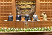 محافظ أسيوط يوجه برفع الاستعداد للعيد وضبط الأسواق في أول اجتماع تنفيذي