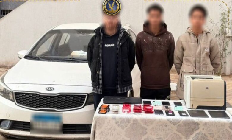 ضبط تشكيل عصابي لإدارة مراهنات إلكترونية عبر تطبيقات مشبوهة بأسيوط