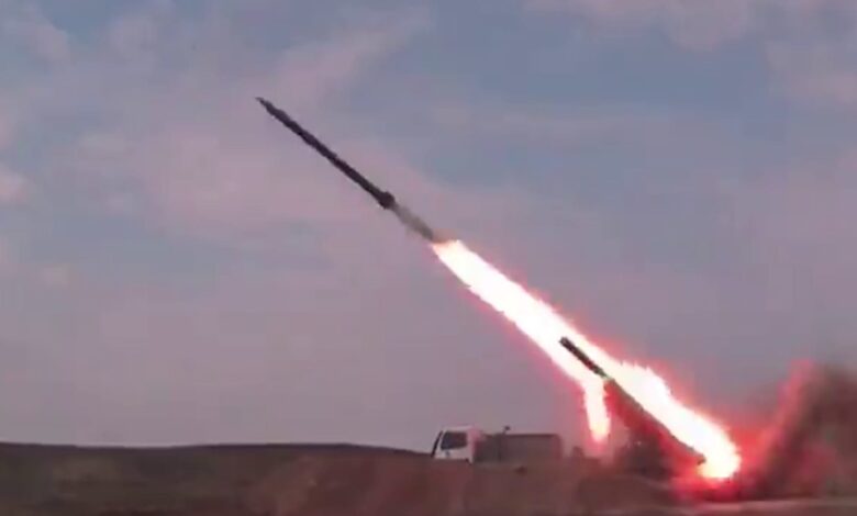 حزب الله يقصف تجمعًا للجيش الإسرائيلي بالخيام.. و11 شهيدًا في غارات على قانا ومعروب