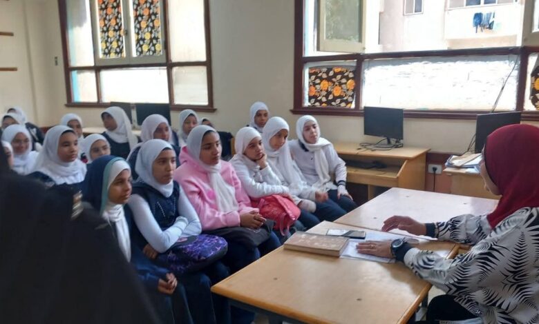 "سيناء التنمية والبناء" محاضرة تثقيفية لقصور الثقافة بسوهاج